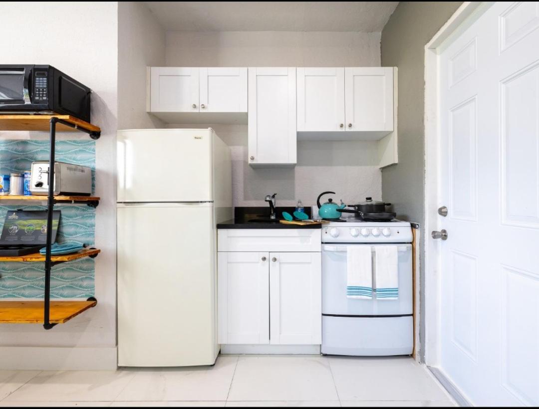Beautiful Studio In Heart Of Miami Villa Esterno foto