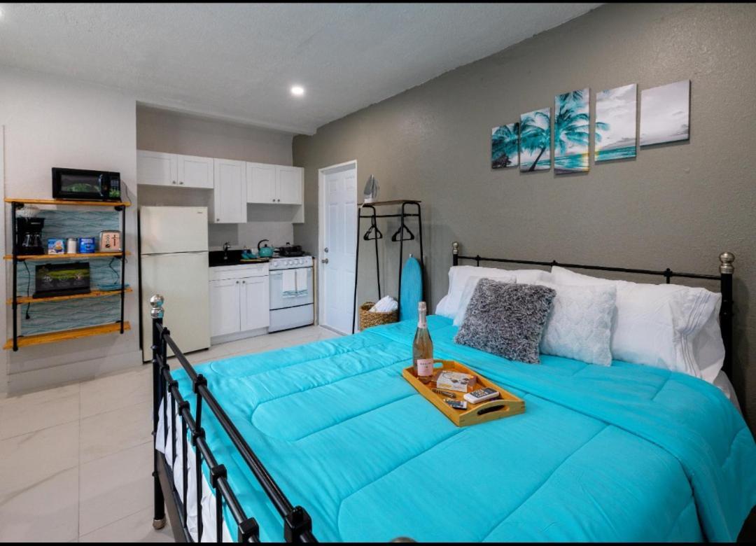 Beautiful Studio In Heart Of Miami Villa Esterno foto